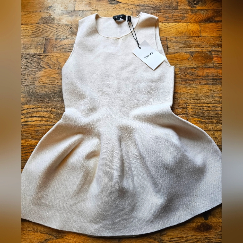 Theory Women's Sleeveless Shaped Peplum Shell Size Petite Sm